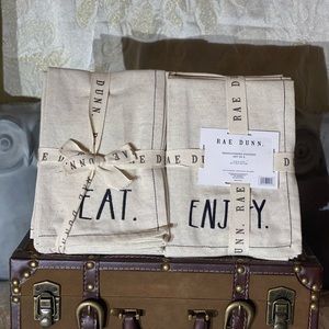 ⚡️Rae Dunn "EAT-ENJOY" Napkins - 8 Napkins